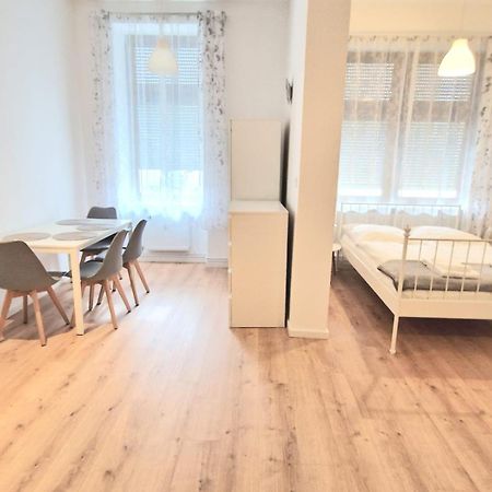 Family Studio Apartment For 4 Berlin Zewnętrze zdjęcie