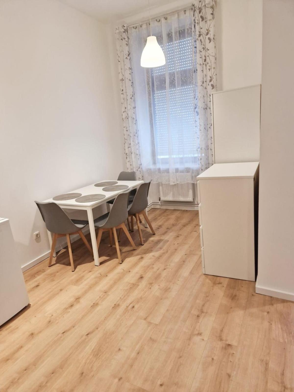 Family Studio Apartment For 4 Berlin Zewnętrze zdjęcie